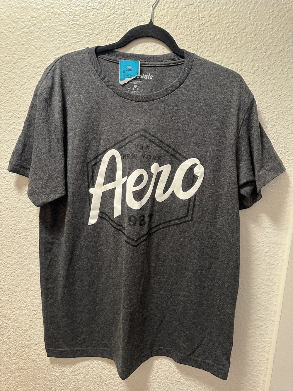 Aeropostale Mens Graphic T-Shirt